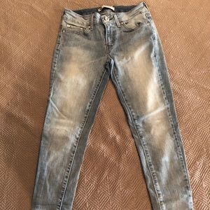 Levi’s light blue denim leggings